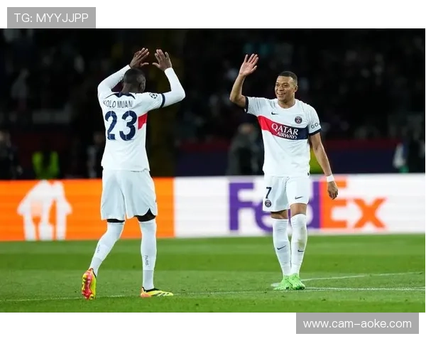 巴黎圣日耳曼赛程密集化引发球迷对球员体能管理讨论 巴黎圣日耳曼赛程密集化引发球迷对球员体能管理讨论